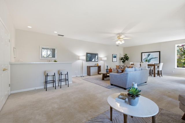2435 Horseshoe Ct, Rocklin, CA 95765