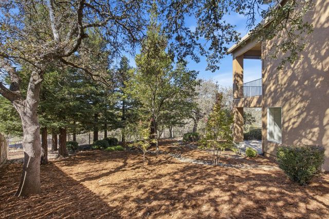 2435 Horseshoe Ct, Rocklin, CA 95765