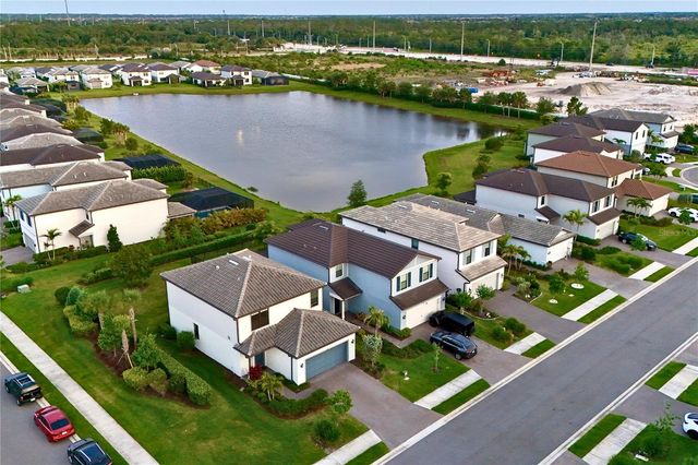 6111 BLUESTAR COURT, Bradenton, FL 34211