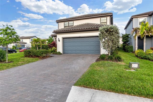 6111 BLUESTAR COURT, Bradenton, FL 34211