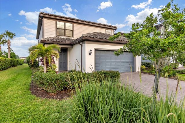 6111 BLUESTAR COURT, Bradenton, FL 34211