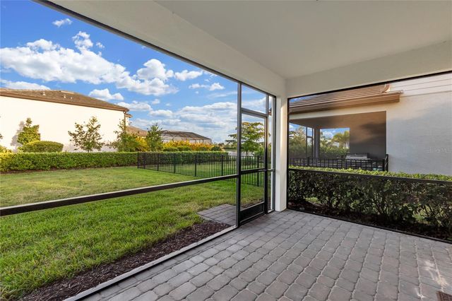 6111 BLUESTAR COURT, Bradenton, FL 34211