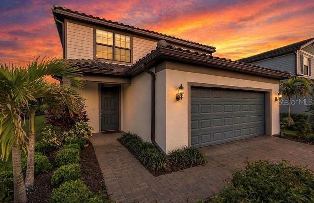 6111 BLUESTAR COURT, Bradenton, FL 34211