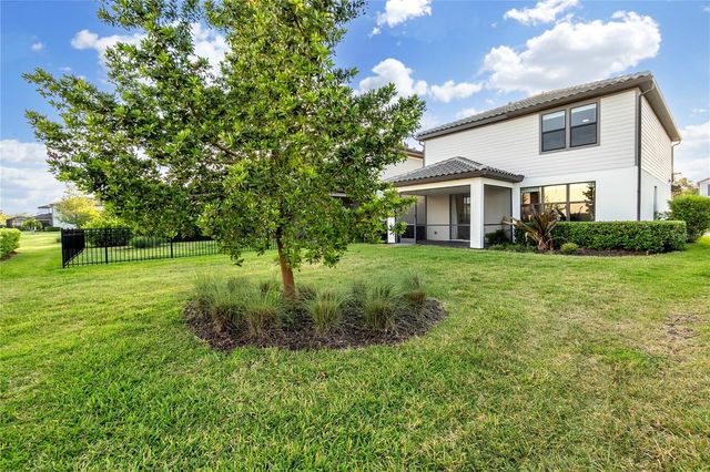 6111 BLUESTAR COURT, Bradenton, FL 34211