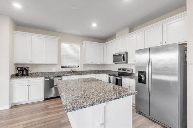 6111 BLUESTAR COURT, Bradenton, FL 34211