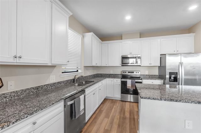 6111 BLUESTAR COURT, Bradenton, FL 34211