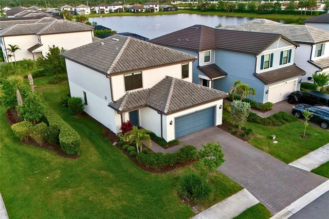 6111 BLUESTAR COURT, Bradenton, FL 34211