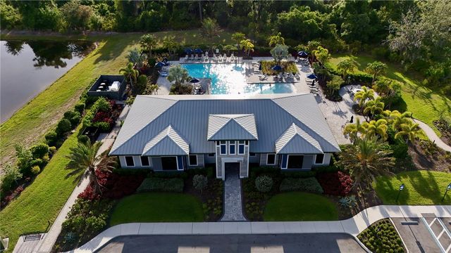 6111 BLUESTAR COURT, Bradenton, FL 34211