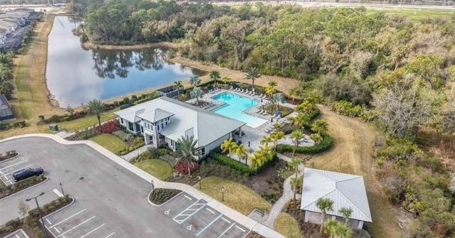 6111 BLUESTAR COURT, Bradenton, FL 34211