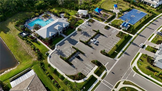 6111 BLUESTAR COURT, Bradenton, FL 34211