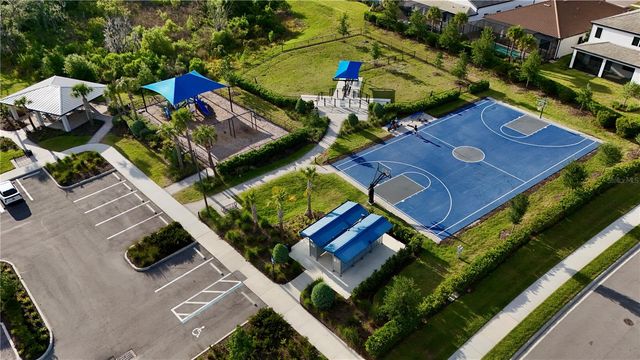 6111 BLUESTAR COURT, Bradenton, FL 34211