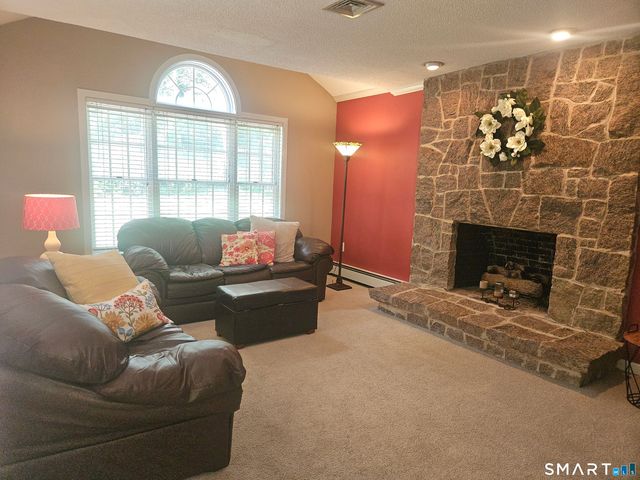 9 Woodberry Hill Drive, Southington, CT 06489