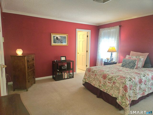 9 Woodberry Hill Drive, Southington, CT 06489