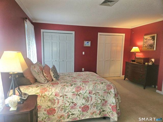 9 Woodberry Hill Drive, Southington, CT 06489