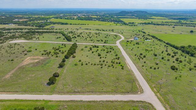 1538 Hidden Valley Road, Glen Rose, TX 76043