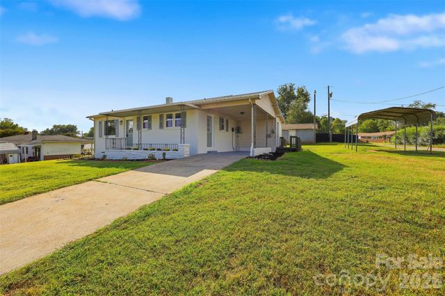 5361 Meadowlane Drive, Granite Falls, NC 28630