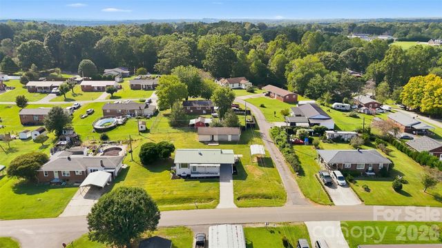 5361 Meadowlane Drive, Granite Falls, NC 28630