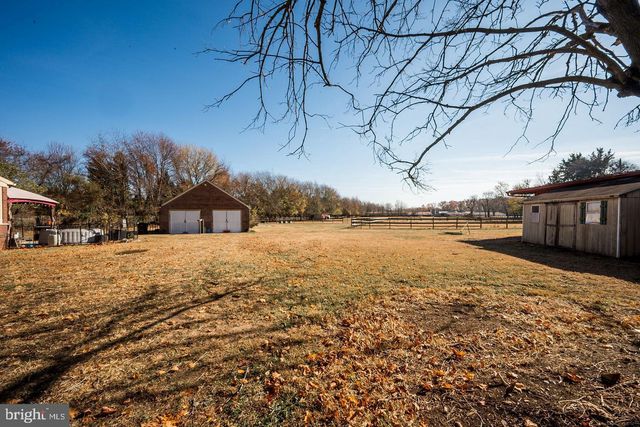 10289 S DUPONT HWY, Felton, DE 19943