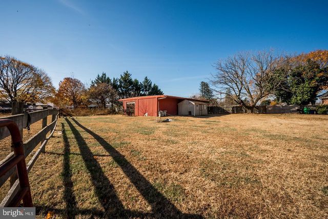 10289 S DUPONT HWY, Felton, DE 19943