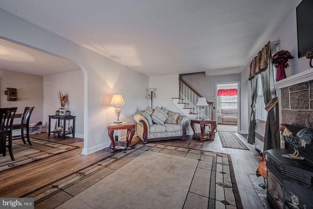 10289 S DUPONT HWY, Felton, DE 19943