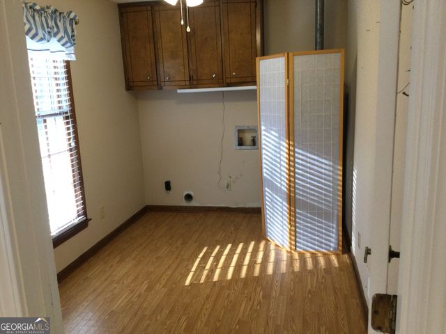 1368 Branchwood Drive, Snellville, GA 30078