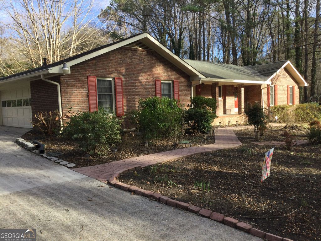 1368 Branchwood Drive, Snellville, GA 30078