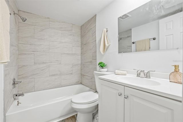 1003 GREENLEAF WAY, Tarpon Springs, FL 34689