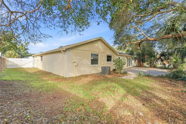 1003 GREENLEAF WAY, Tarpon Springs, FL 34689