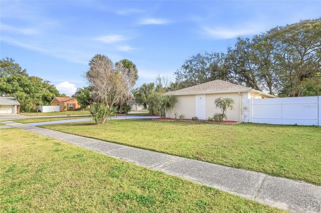 1003 GREENLEAF WAY, Tarpon Springs, FL 34689