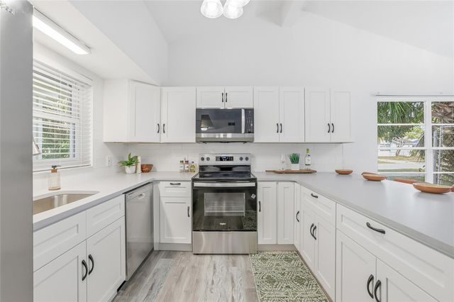 1003 GREENLEAF WAY, Tarpon Springs, FL 34689