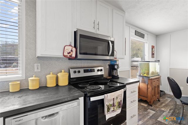 2316 County Road 404 Loop, Bartlett, TX 76511