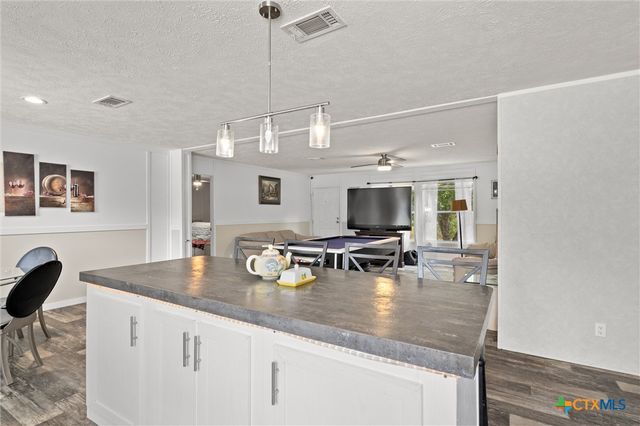 2316 County Road 404 Loop, Bartlett, TX 76511