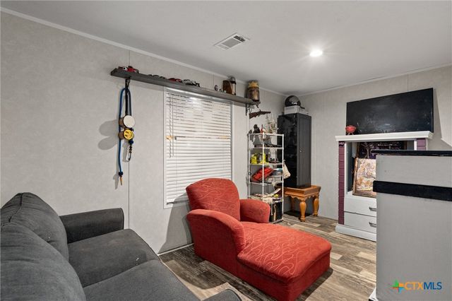 2316 County Road 404 Loop, Bartlett, TX 76511