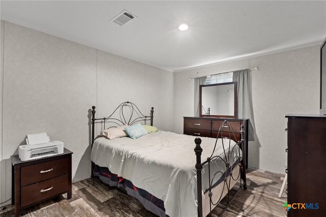 2316 County Road 404 Loop, Bartlett, TX 76511