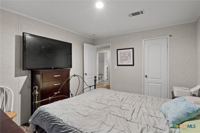 2316 County Road 404 Loop, Bartlett, TX 76511