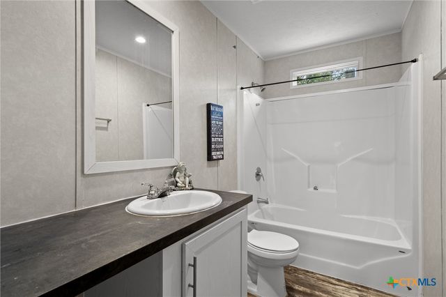 2316 County Road 404 Loop, Bartlett, TX 76511