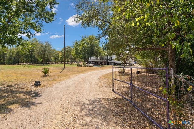 2316 County Road 404 Loop, Bartlett, TX 76511