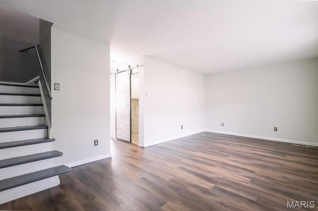 8795 Sieloff Drive, St Louis, MO 63042