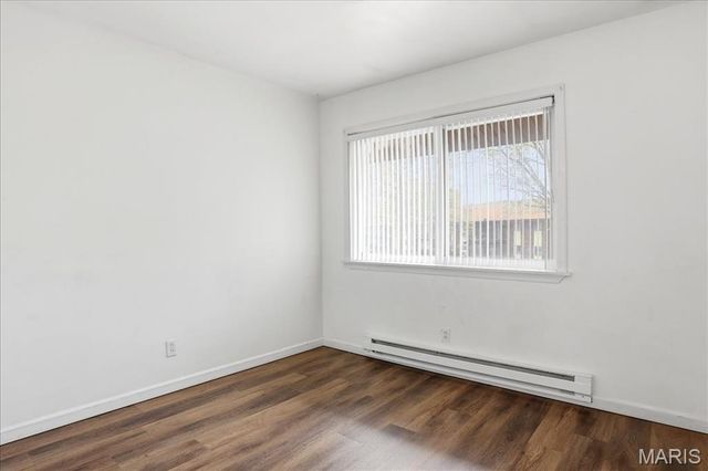 8795 Sieloff Drive, St Louis, MO 63042