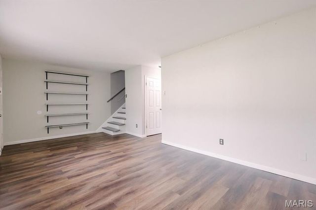 8795 Sieloff Drive, St Louis, MO 63042