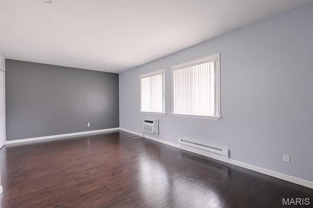 8795 Sieloff Drive, St Louis, MO 63042