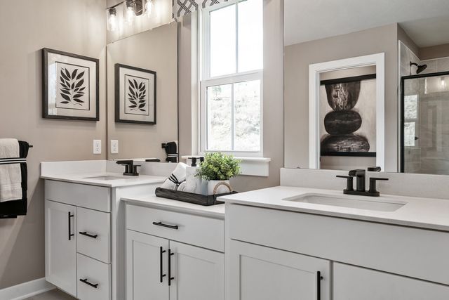 2718 Thoroughbred Way, White House, TN 37188