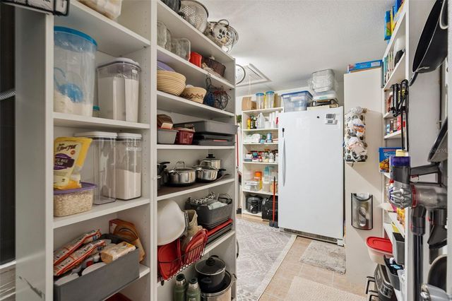 2222 E HARDING STREET, Orlando, FL 32806