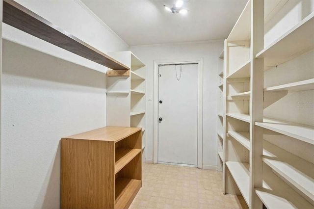 2222 E HARDING STREET, Orlando, FL 32806