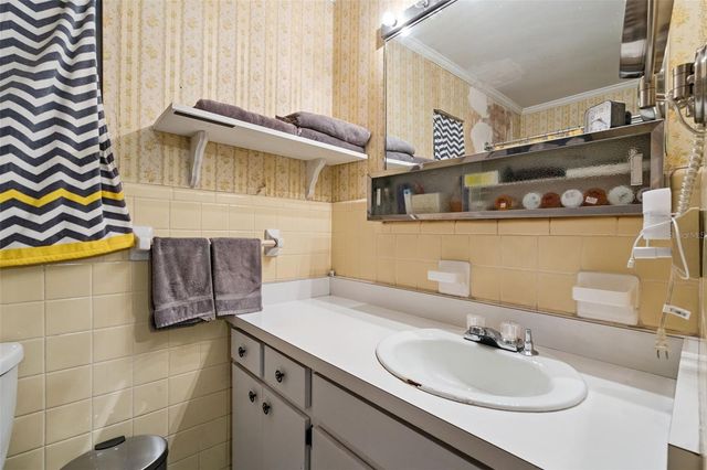 2222 E HARDING STREET, Orlando, FL 32806