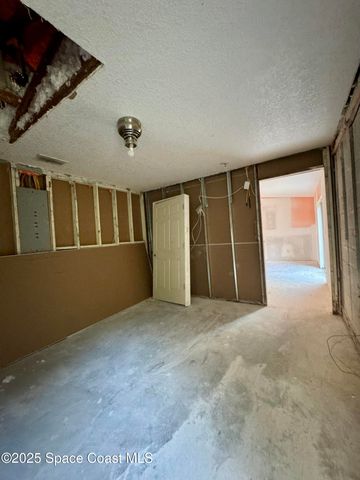 1774 Glenridge Street NW, Palm Bay, FL 32907