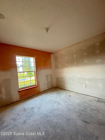 1774 Glenridge Street NW, Palm Bay, FL 32907