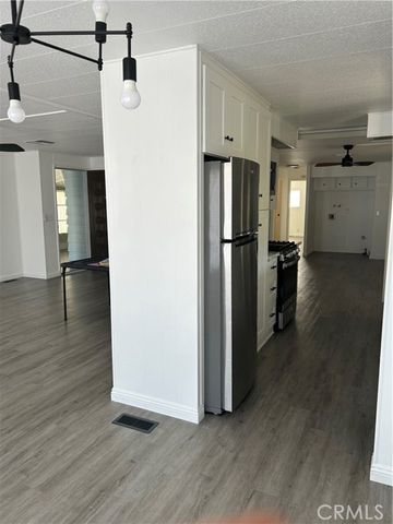 840 E Foothill Boulevard 144, Azusa, CA 91702