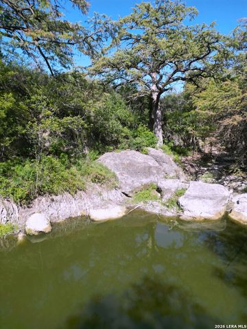 1816 winston, Sabinal, TX 78881