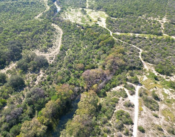 1816 winston, Sabinal, TX 78881